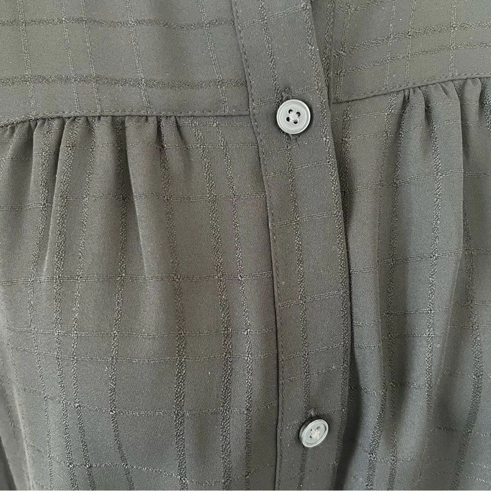 Loft Black Jacquard Patterned Button Down Blouse - Picture 4 of 10